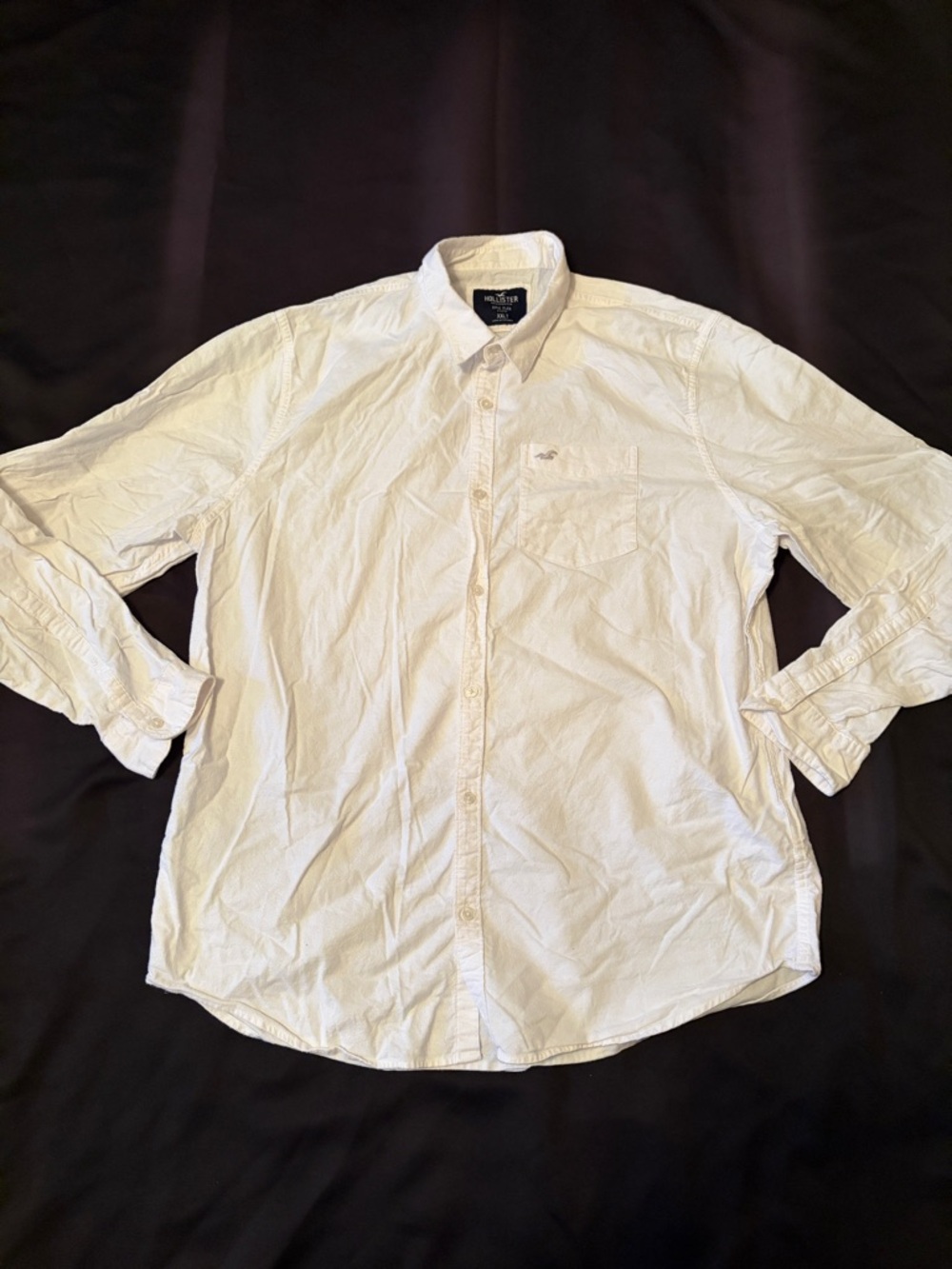 Hollister Men's White Long-Sleeve Button-Down Shirt